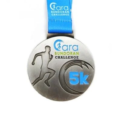 acheter Médaille de course personnalisée en alliage de zinc en relief de 70 mm / Médailles personnalisées pour les prix 5K fabrication en ligne