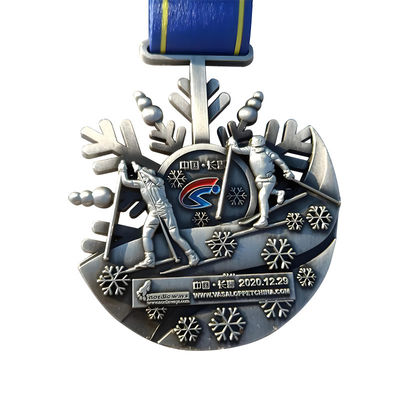 acheter Médailles d'événements métalliques de ski d'hiver en alliage de zinc personnalisé de 3′′ 76 mm Prix de course de ski de Noël fabrication en ligne