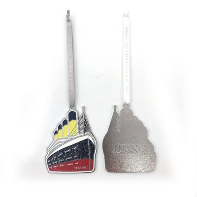 acheter RMS Titanic Souvenir Médaille spéciale Pendentif Gravé et en relief et trous de ruban intégrés fabrication en ligne