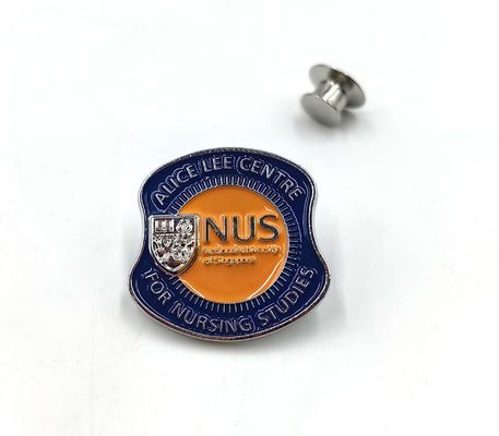 acheter Custom Nursing Studies Soft Enamel Pin – High-Quality University Badge for Professional Recognition fabrication en ligne