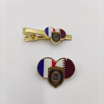 acheter Custom Tournament Security Force Badge – Premium Heart-Shaped Dual Flag Enamel Pin and Tie Clip Set fabrication en ligne