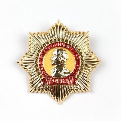 Emblèmes de broche métalliques personnalisés en or émaillés en 3D avec support de broche de sécurité