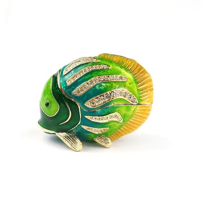 Boîte à bijoux personnalisable pour poissons avec matériau de base en MDF et conception AI